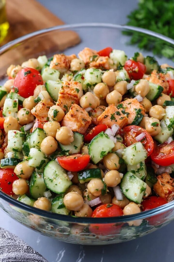 Kichererbsensalat mit Gurke und Tomaten image 2